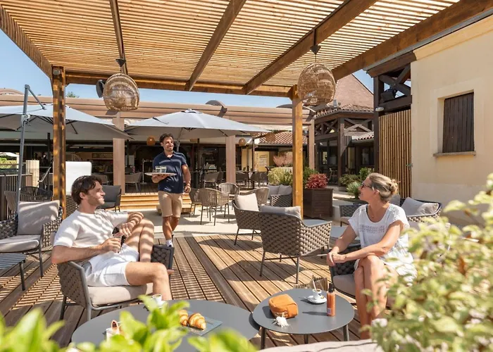 4p 2bdrms Airconpremium