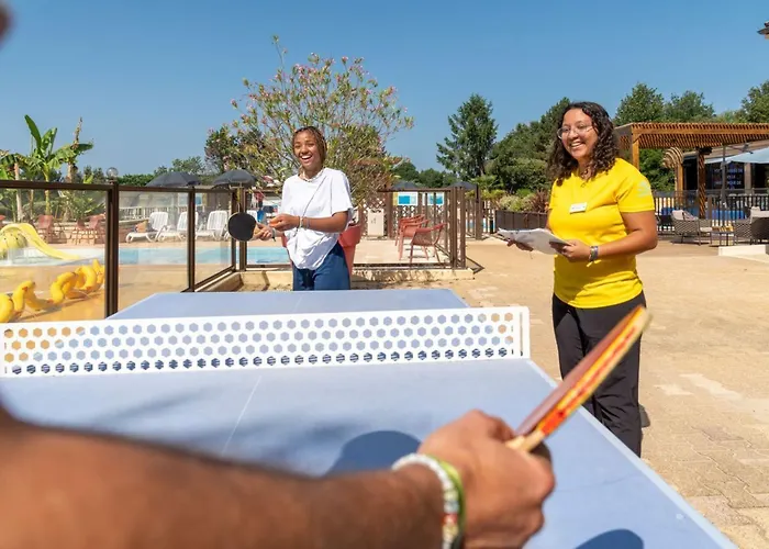 4p 2bdrms Airconpremium Camping