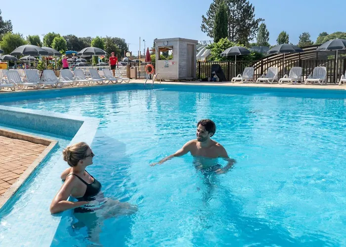 4p 2bdrms Airconpremium Camping *